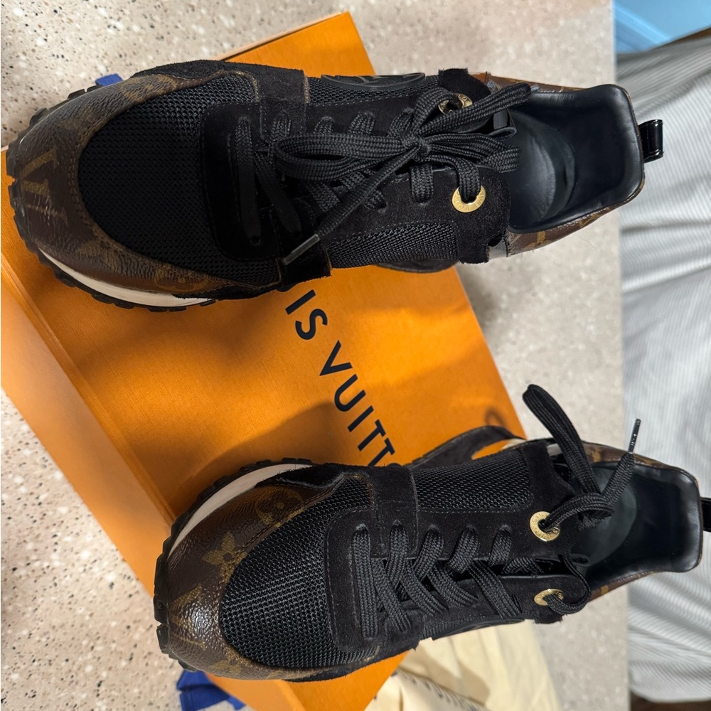 Louis Vuitton Black and Brown Sneakers with Leather Finish